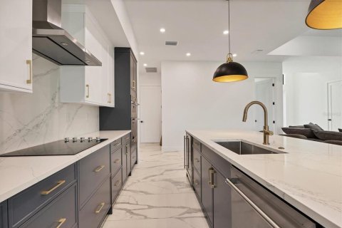 Casa en venta en Rotonda, Florida, 4 dormitorios, 208.47 m2 № 1915785 - foto 23
