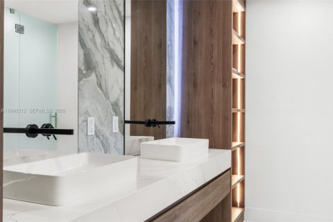 Villa ou maison à louer à Miami Beach, Floride: 4 chambres, 225.85 m2 № 2056782 - photo 29