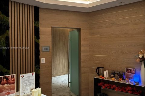 Снять в аренду кондоминиум в Майами, Флорида 2 спальни, 118.36м2, № 1968154 - фото 19