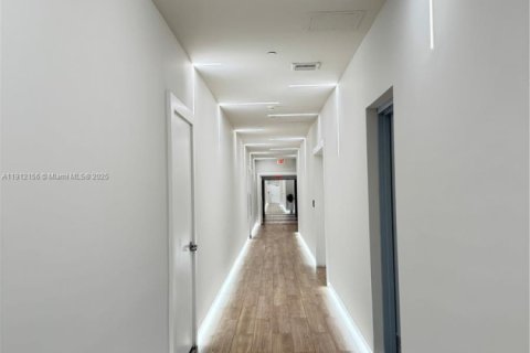 Снять в аренду кондоминиум в Майами, Флорида 2 спальни, 118.36м2, № 1968154 - фото 18