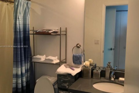 Снять в аренду кондоминиум в Майами, Флорида 2 спальни, 118.36м2, № 1968154 - фото 11