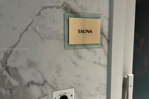 Снять в аренду кондоминиум в Майами, Флорида 2 спальни, 118.36м2, № 1968154 - фото 29