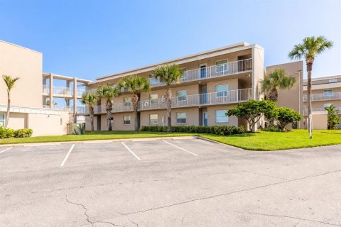 Copropriété à vendre à New Smyrna Beach, Floride: 4 chambres, 134.71 m2 № 2375406 - photo 2