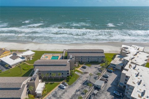 Condo à New Smyrna Beach, Floride, 4 chambres № 2375406
