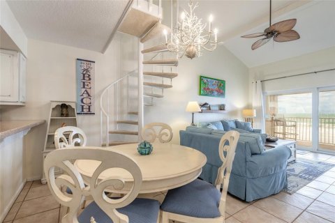 Copropriété à vendre à New Smyrna Beach, Floride: 4 chambres, 134.71 m2 № 2375406 - photo 9