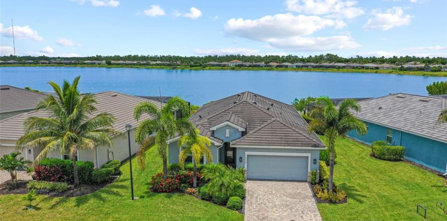 Villa ou maison à Bonita Springs, Floride 3 chambres, 204.57 m2 № 2285244
