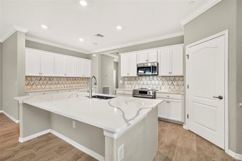 Villa ou maison à vendre à Bonita Springs, Floride: 3 chambres, 204.57 m2 № 2285244 - photo 6