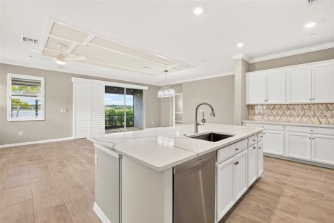 Villa ou maison à vendre à Bonita Springs, Floride: 3 chambres, 204.57 m2 № 2285244 - photo 9