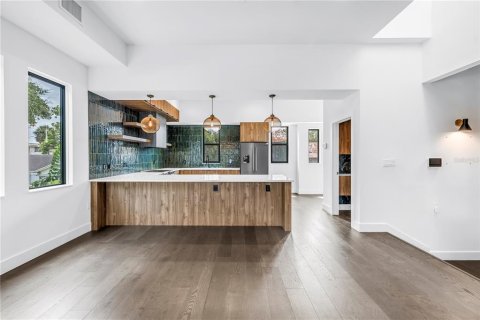 Touwnhouse à vendre à Tampa, Floride: 3 chambres, 197.51 m2 № 1903144 - photo 14