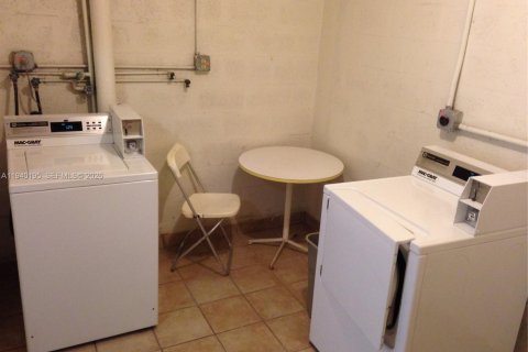 Condominio en alquiler en North Miami Beach, Florida, 1 dormitorio, 67.26 m2 № 1997173 - foto 13