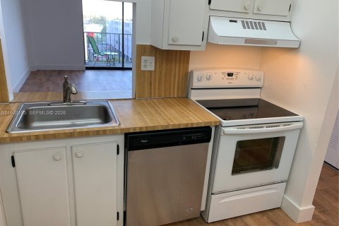 Condominio en alquiler en North Miami Beach, Florida, 1 dormitorio, 67.26 m2 № 1997173 - foto 11