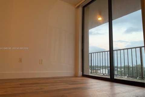 Condominio en alquiler en North Miami Beach, Florida, 1 dormitorio, 67.26 m2 № 1997173 - foto 2
