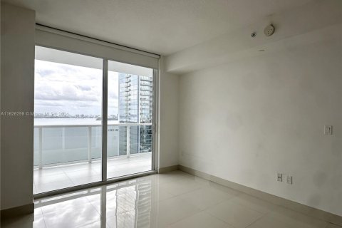 Copropriété à vendre à Miami, Floride: 3 chambres, 133.31 m2 № 2012685 - photo 12