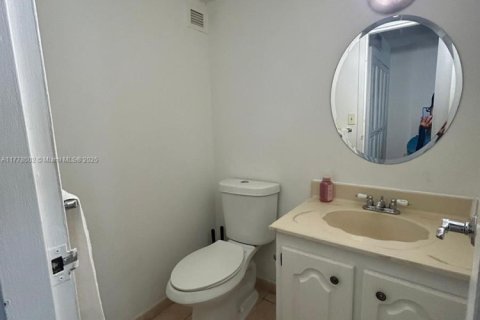 Condo in Sunny Isles Beach, Florida, 1 bedroom  № 1865448 - photo 18