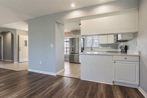 House in San Antonio, Florida 2 bedrooms, 128.21 sq.m. № 2098519 - photo 19