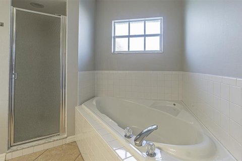 House in San Antonio, Florida 2 bedrooms, 128.21 sq.m. № 2098519 - photo 24