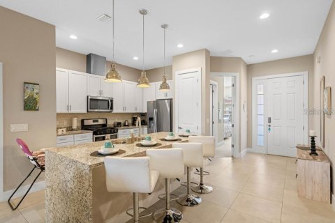 Townhouse in Kissimmee, Florida 4 bedrooms, 167.6 sq.m. № 1273232 - photo 4
