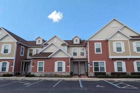 Townhouse in Kissimmee, Florida 4 bedrooms, 167.6 sq.m. № 1273232 - photo 1