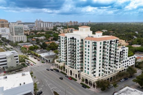 Condo in Coral Gables, Florida, 1 bedroom  № 2019047 - photo 6