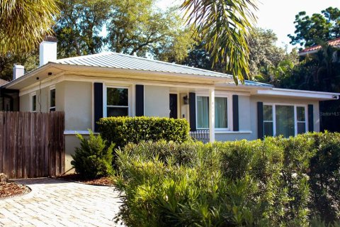 Villa ou maison à Tampa, Floride 3 chambres, 187.85 m2 № 2401022