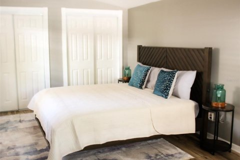 Villa ou maison à louer à Tampa, Floride: 3 chambres, 187.85 m2 № 2401022 - photo 24