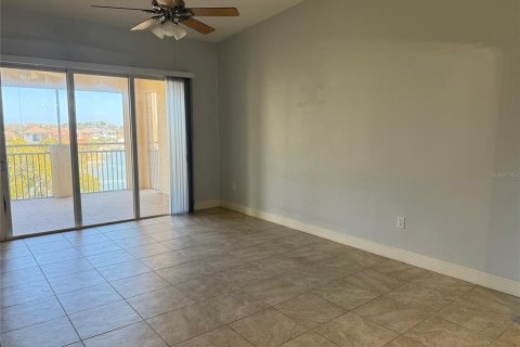 Condo in Palm Coast, Florida, 3 bedrooms № 2112408 - photo 29