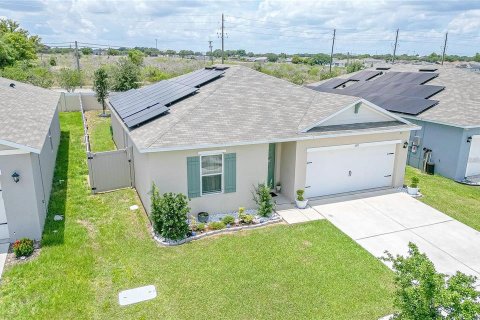 House in Haines City, Florida 4 bedrooms, 139.35 sq.m. № 1817478 - photo 5