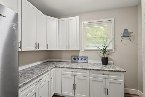 House in Naples, Florida 3 bedrooms, 218.32 sq.m. № 2397101 - photo 25