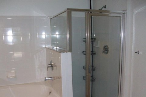 Condo in Lake Mary, Florida, 3 bedrooms  № 1651015 - photo 18