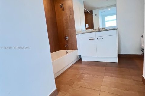 Copropriété à louer à Miami Beach, Floride: 1 chambre, 71.72 m2 № 1999934 - photo 11