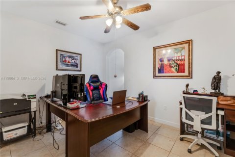 Casa en alquiler en Homestead, Florida, 6 dormitorios, 298.96 m2 № 2048224 - foto 26