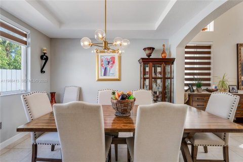 Casa en alquiler en Homestead, Florida, 6 dormitorios, 298.96 m2 № 2048224 - foto 30