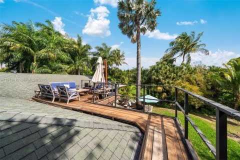 Купить виллу или дом в Майами, Флорида 5 спален, 397.62м2, № 2048820 - фото 8