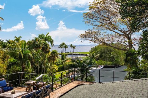 Купить виллу или дом в Майами, Флорида 5 спален, 397.62м2, № 2048820 - фото 6