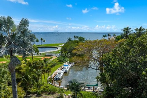 Купить виллу или дом в Майами, Флорида 5 спален, 397.62м2, № 2048820 - фото 4