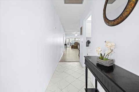 Apartment in Delray Beach, Florida 2 bedrooms, 108.42 sq.m. № 2248400 - photo 25
