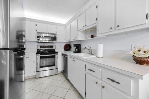 Apartment in Delray Beach, Florida 2 bedrooms, 108.42 sq.m. № 2248400 - photo 29
