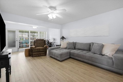 Apartment in Delray Beach, Florida 2 bedrooms, 108.42 sq.m. № 2248400 - photo 12