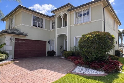 House in Royal Palm Beach, Florida 5 bedrooms № 1731866 - photo 1