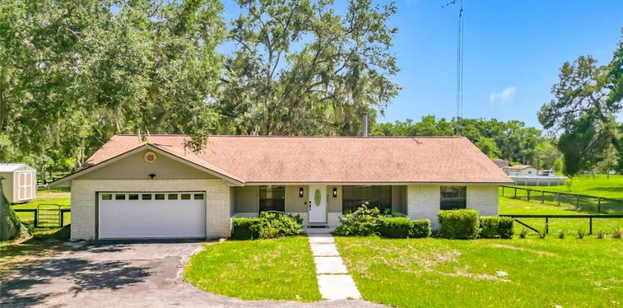 Villa ou maison à Citra, Floride 3 chambres, 202.34 m2 № 2131610