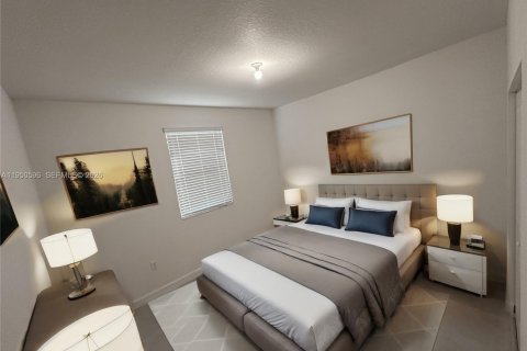 House in Miami, Florida 4 bedrooms, 277.5 sq.m. № 2006826 - photo 8