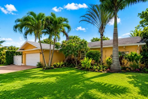 House in North Palm Beach, Florida 4 bedrooms, 274.99 sq.m. № 2184962