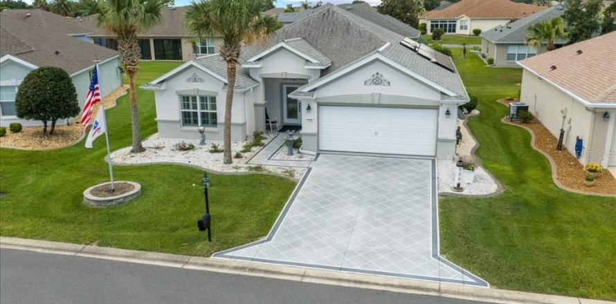 Villa ou maison à Summerfield, Floride 3 chambres, 159.88 m2 № 2226179