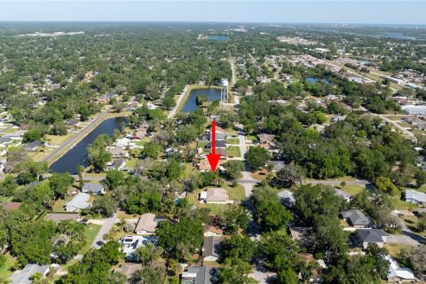 House in Edgewater, Florida 4 bedrooms, 189.52 sq.m. № 1718971 - photo 26