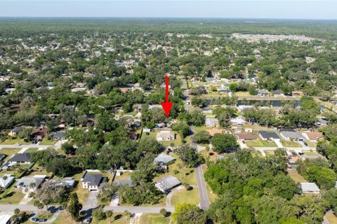 House in Edgewater, Florida 4 bedrooms, 189.52 sq.m. № 1718971 - photo 24