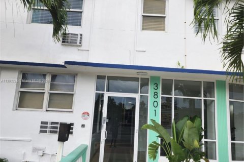 Copropriété à vendre à Miami Beach, Floride: 29.26 m2 № 2016797 - photo 3