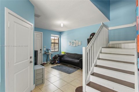 House in Tamarac, Florida 3 bedrooms, 150.32 sq.m. № 1881548 - photo 10