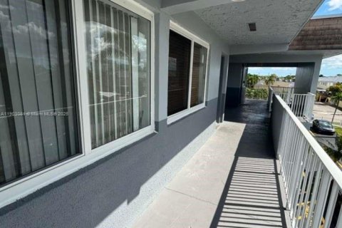 Купить кондоминиум в Суитуотер, Флорида 2 спальни, 73.11м2, № 2012312 - фото 5