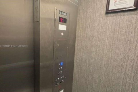 Купить кондоминиум в Суитуотер, Флорида 2 спальни, 73.11м2, № 2012312 - фото 3