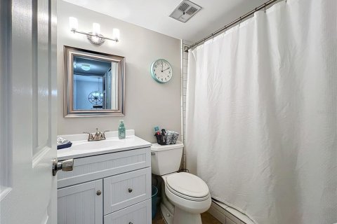 Condo in Bradenton, Florida, 2 bedrooms  № 1826837 - photo 30